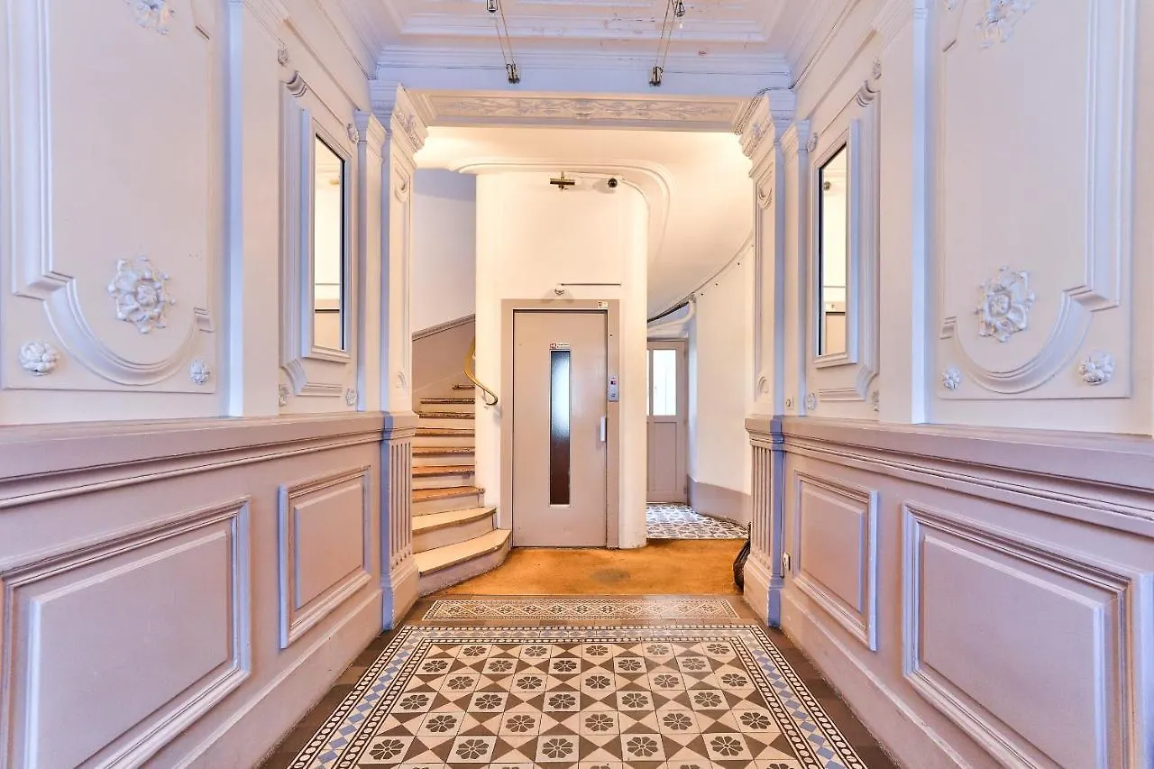 57-luxury Parisien Sebastopol 1 Apartment Paris