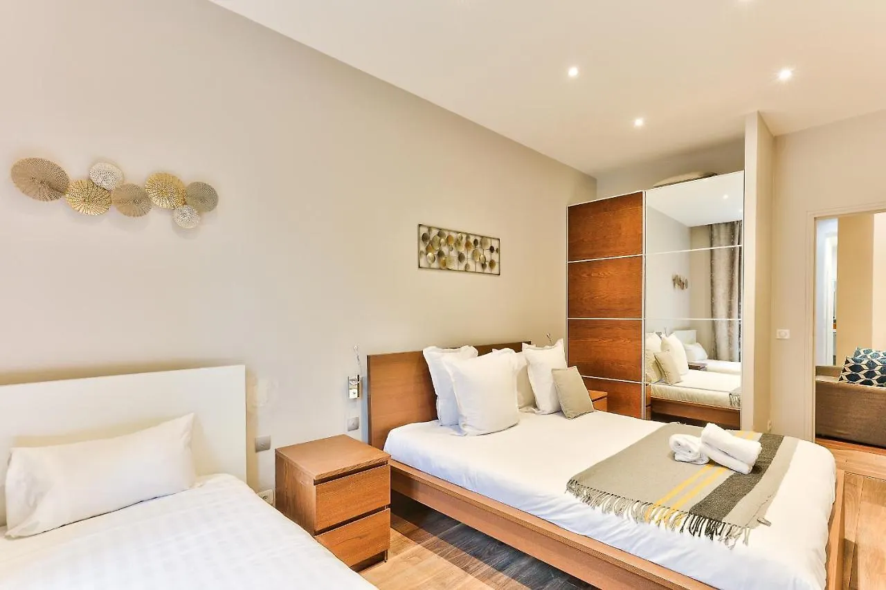 아파트 57-luxury Parisien Sebastopol 1 *